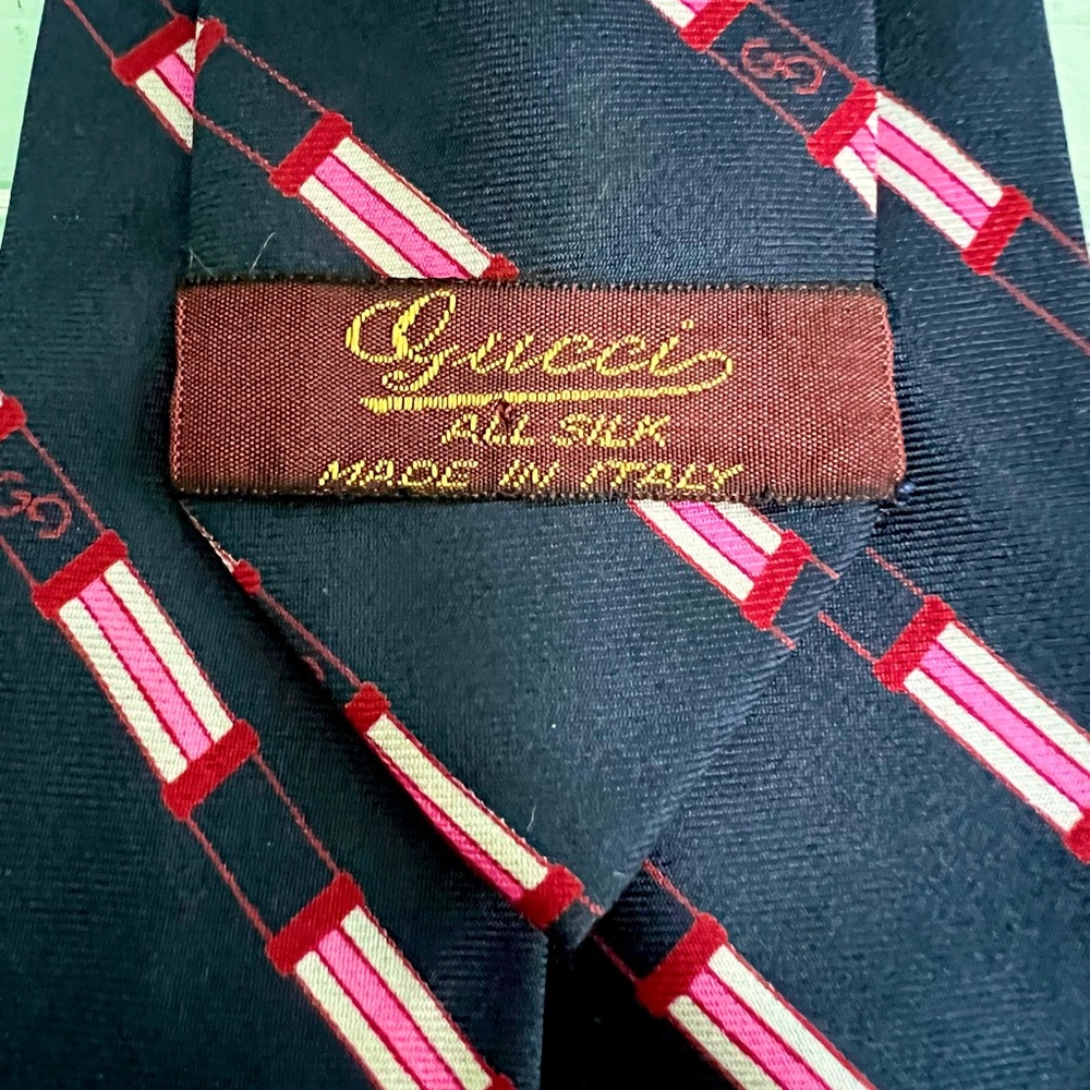 Vintage Gucci Silk Necktie - Picture 5 of 5